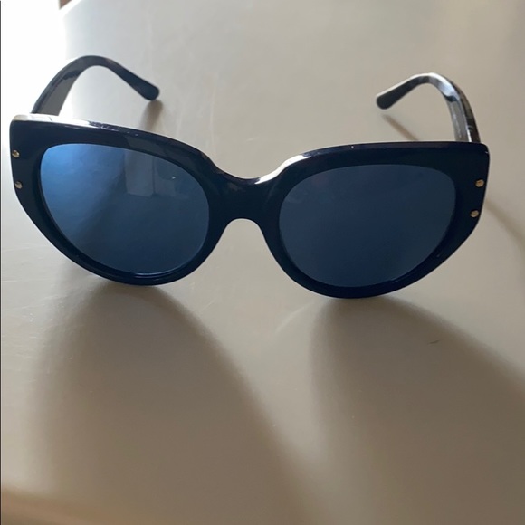 Tory Burch Sunglasses - Picture 11 of 12